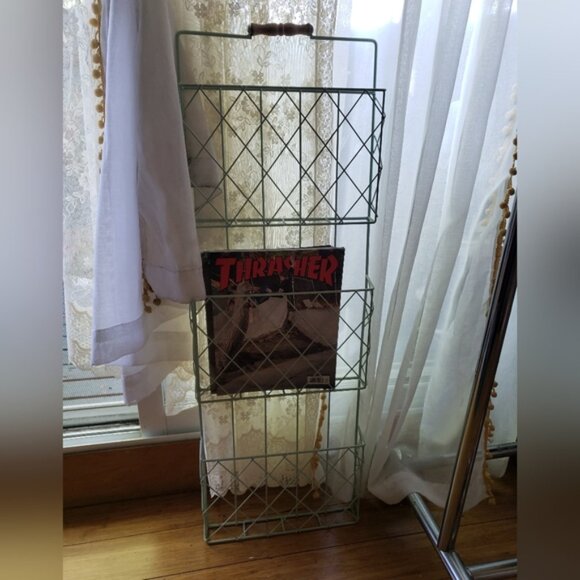 Vintage Mint Wire Magazine Organizer - Picture 1 of 5